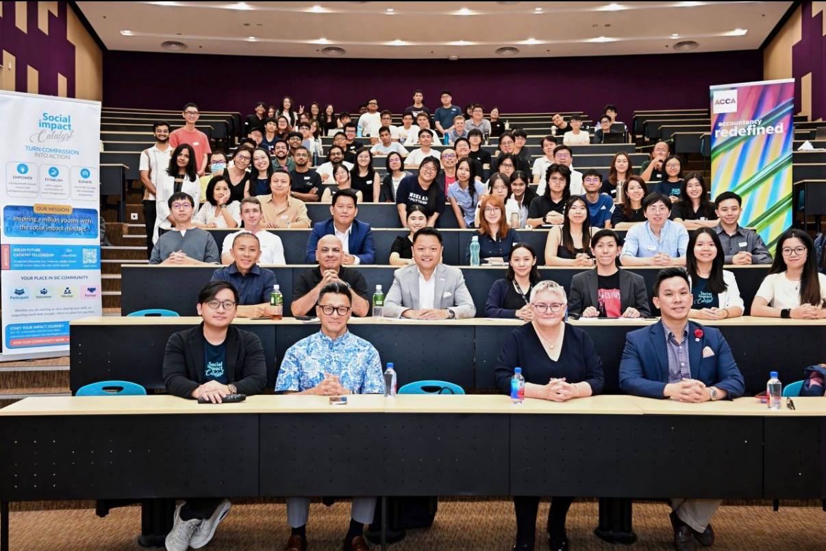 Hackathon participants gathered for an event photo